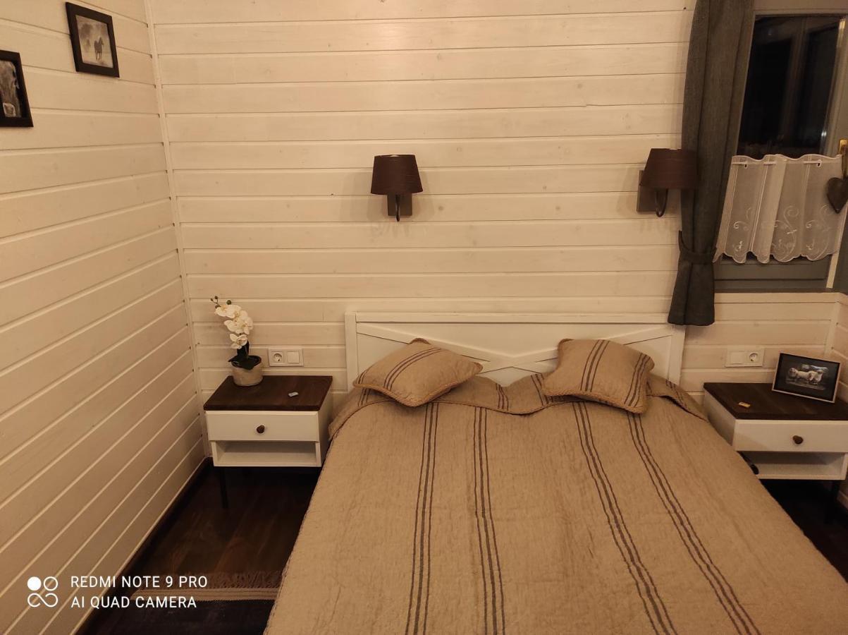 Feliz Apartman Gyula Exterior photo