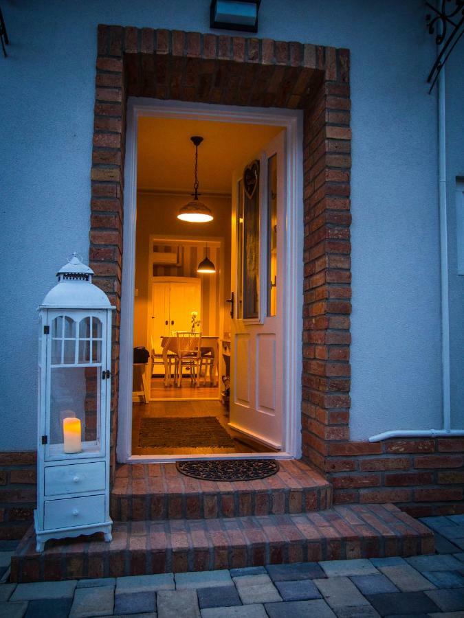 Feliz Apartman Gyula Exterior photo
